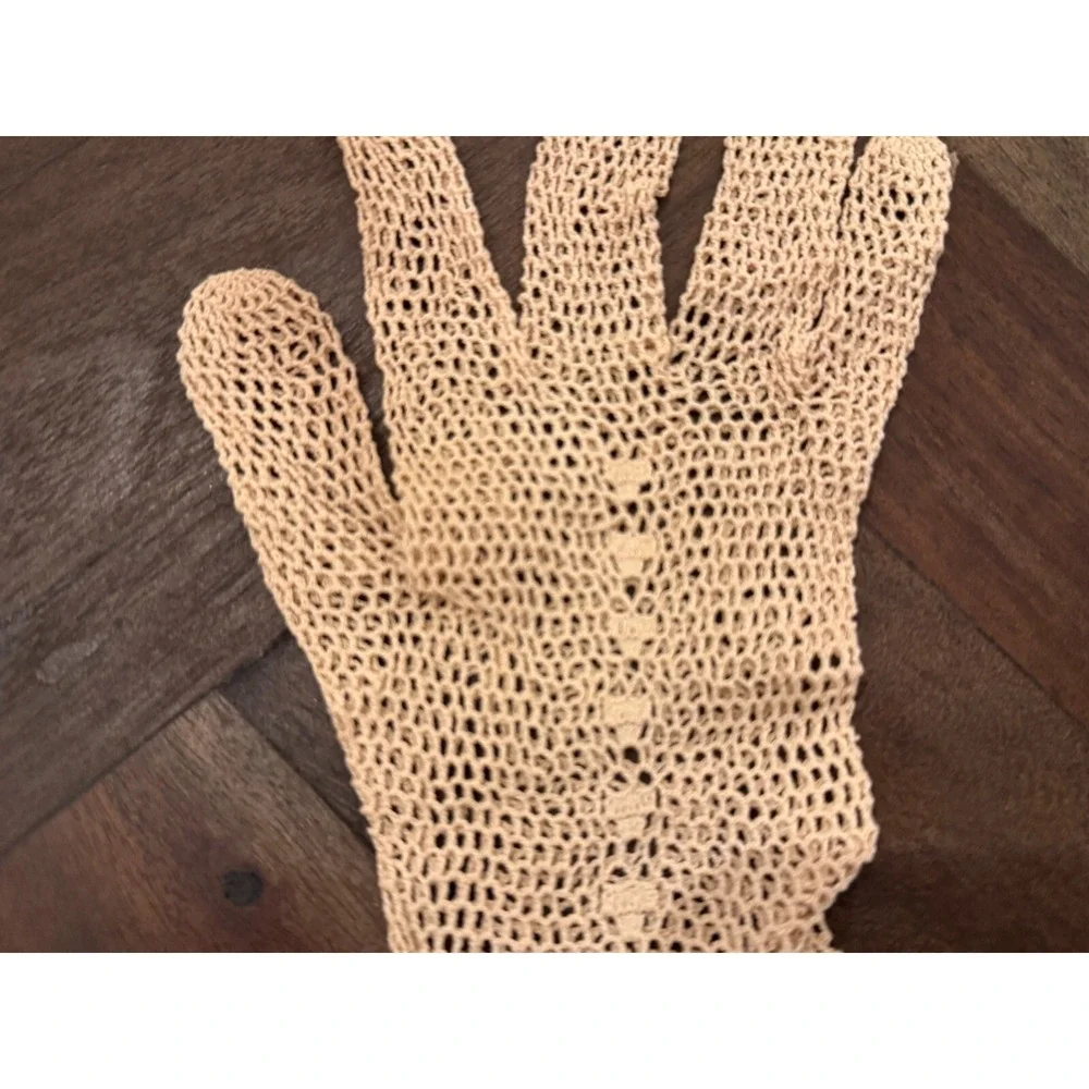 Vintage Women Crotched Cotton Gloves‎ Bracelet Length Edwardian to pre 60s Style